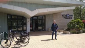 Mémorial Pegasus à Pégasus Bridge, pont sur l'Orne à côté de Bénouville